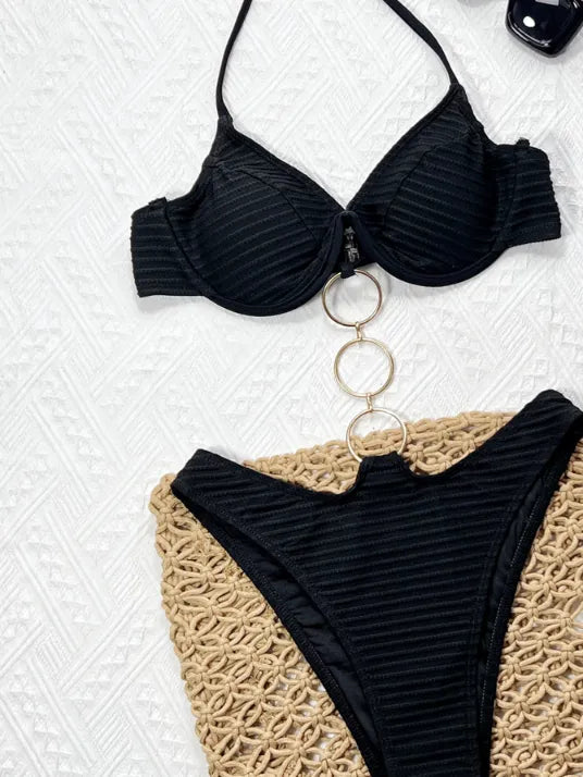 Haut de bikini uni avec anneau métallique et triple crochet