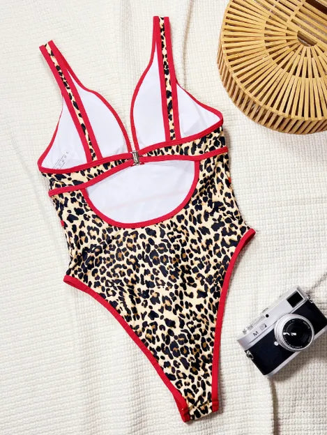 Maillot de bain une pièce léopard décolleté en V profond