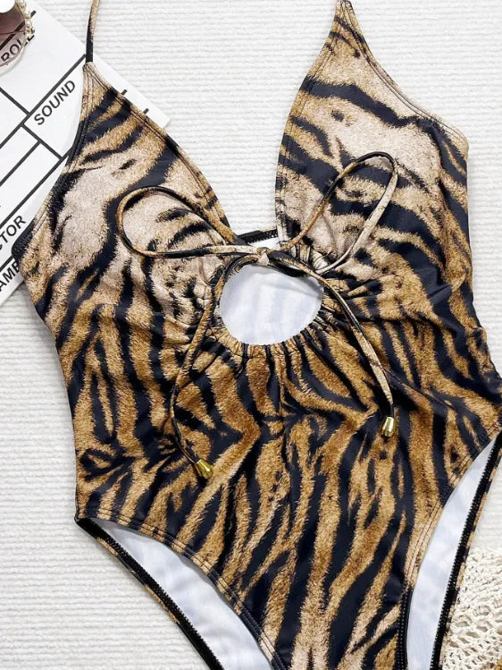 Maillot de bain une pièce ajouré imprimé léopard